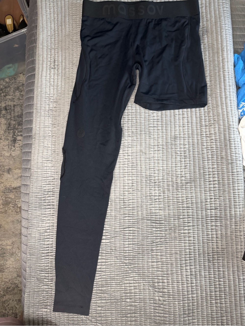 Single-Leg Athletic Tights - Black - Picture 2 of 4